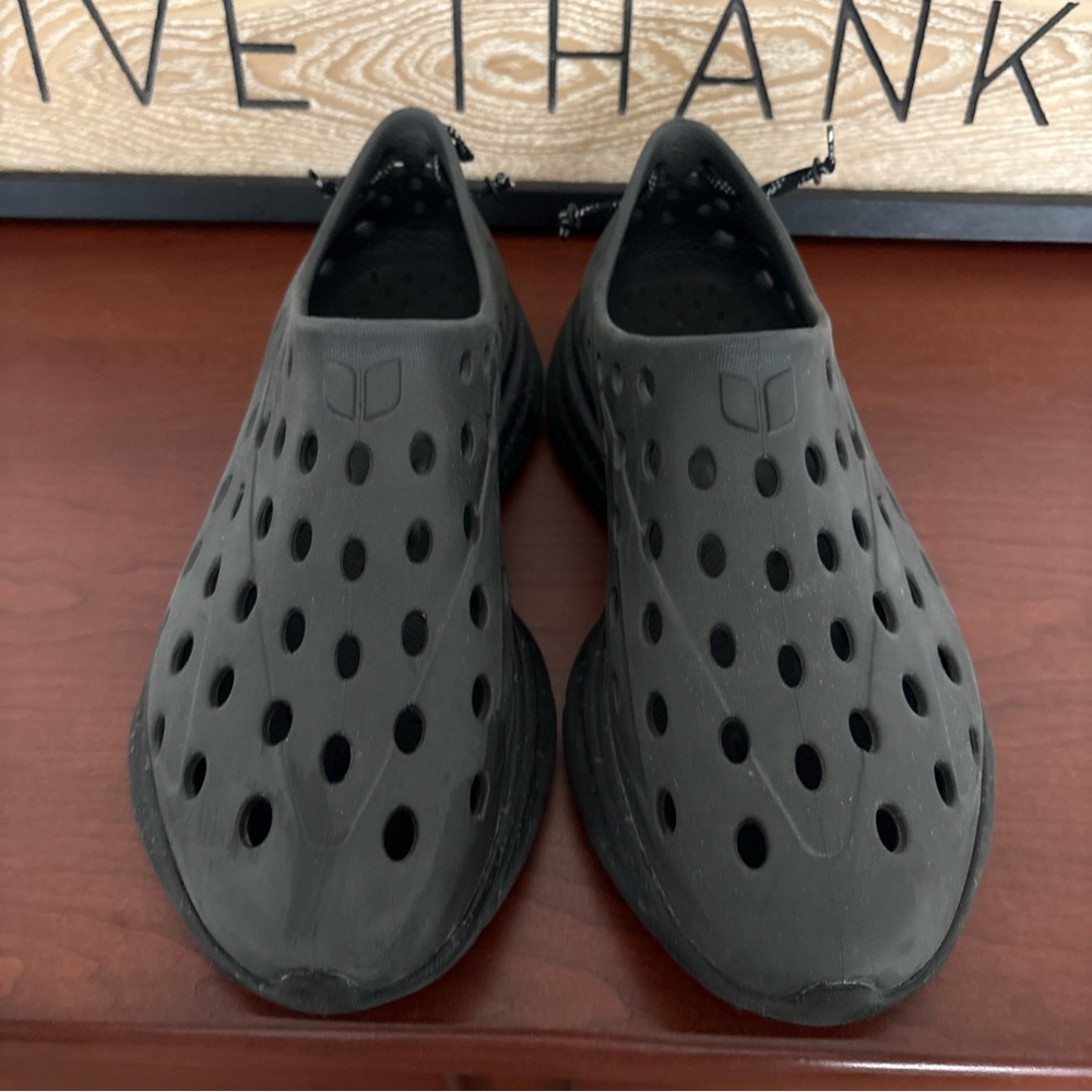 Kane Black Slip-On Sneaker Men’s 11